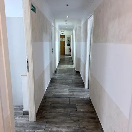 Tiburtina Guesthouse-2